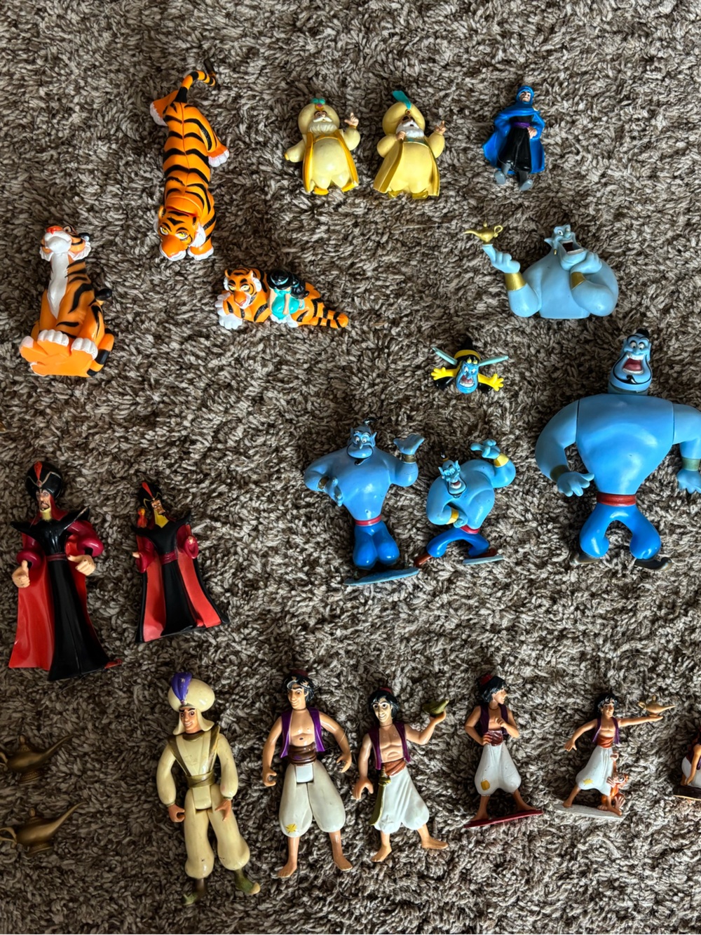 Vintage lot of Aladdin figures- 31 - Picture 3 of 4